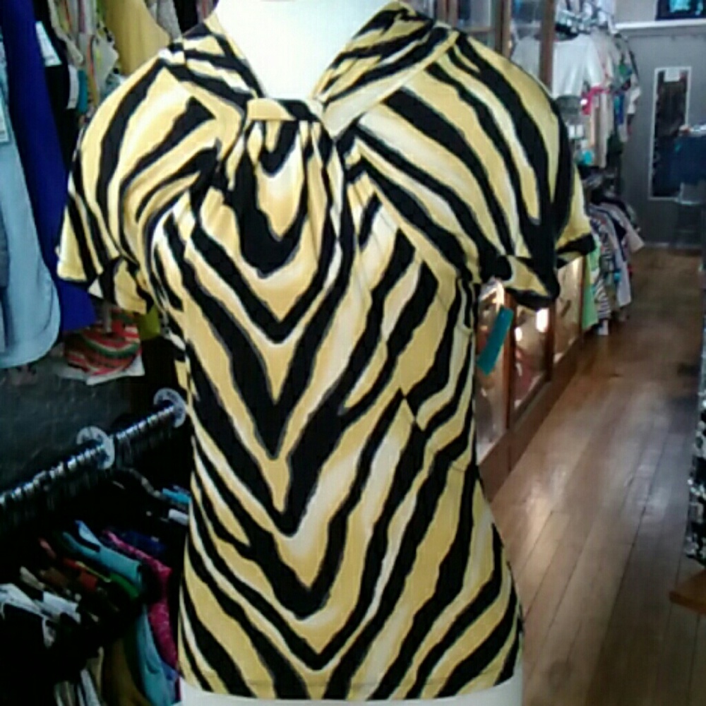 Pre-owned Carlisle Tiger Stripe Cap Sleeve Top